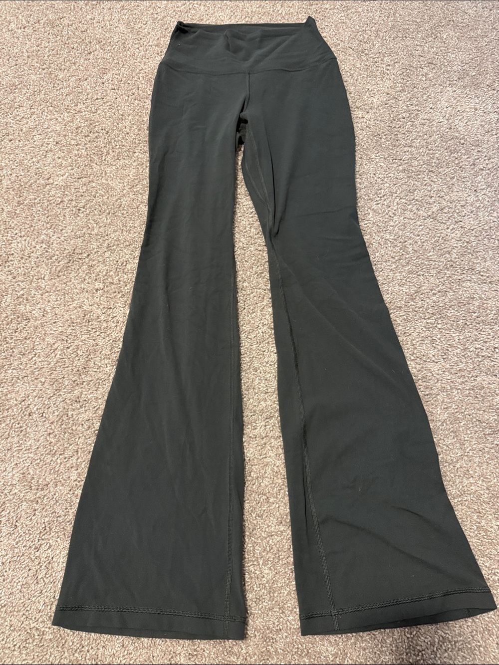 Aritzia Butter Cheeky Hi-Rise Flare 32” Legging